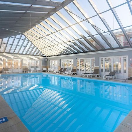 Beautiful Flat With Swimming Pool Tennis Court And Private Car Parking 09 Le Touquet Exteriör bild