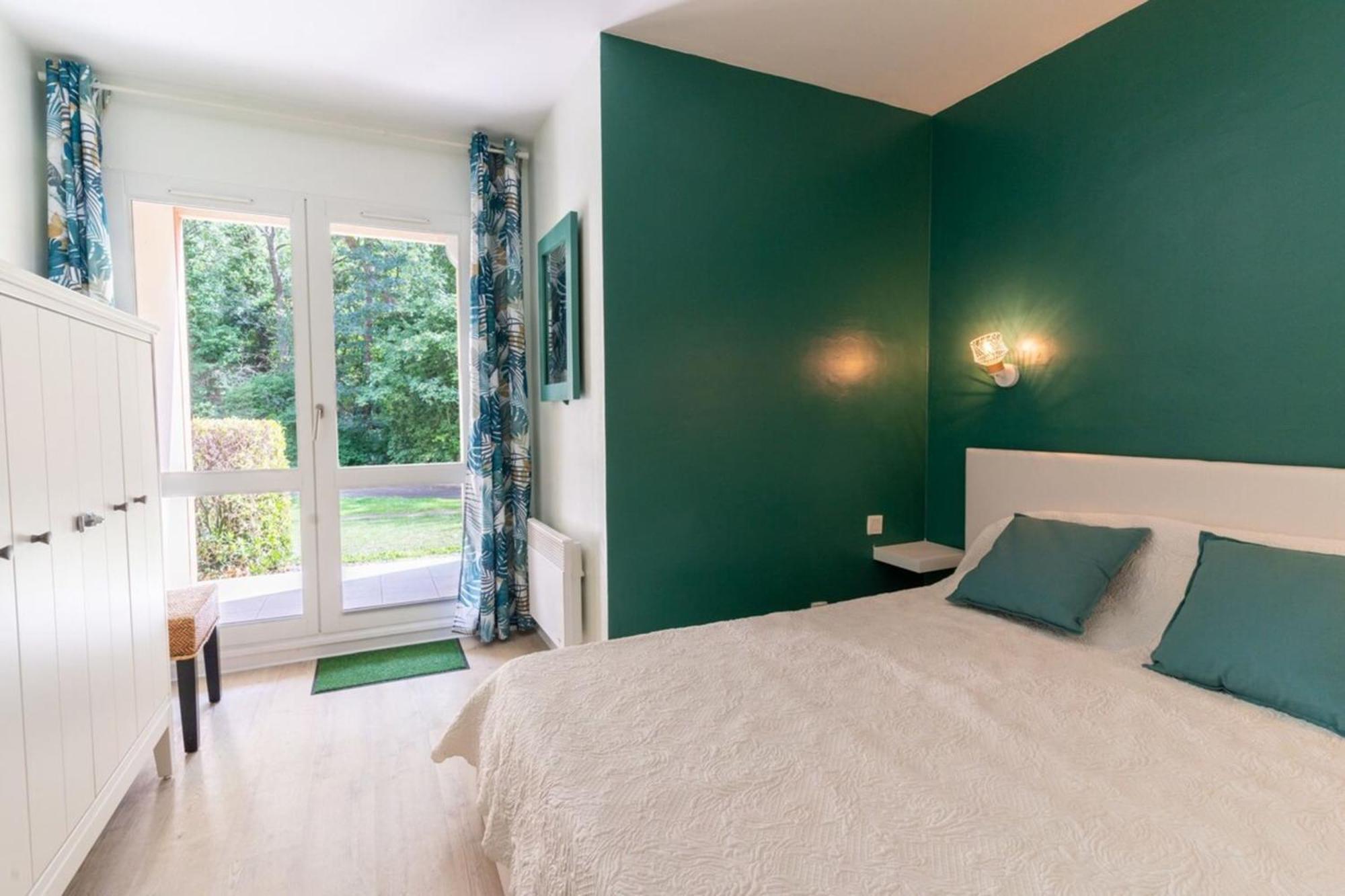 Beautiful Flat With Swimming Pool Tennis Court And Private Car Parking 09 Le Touquet Exteriör bild