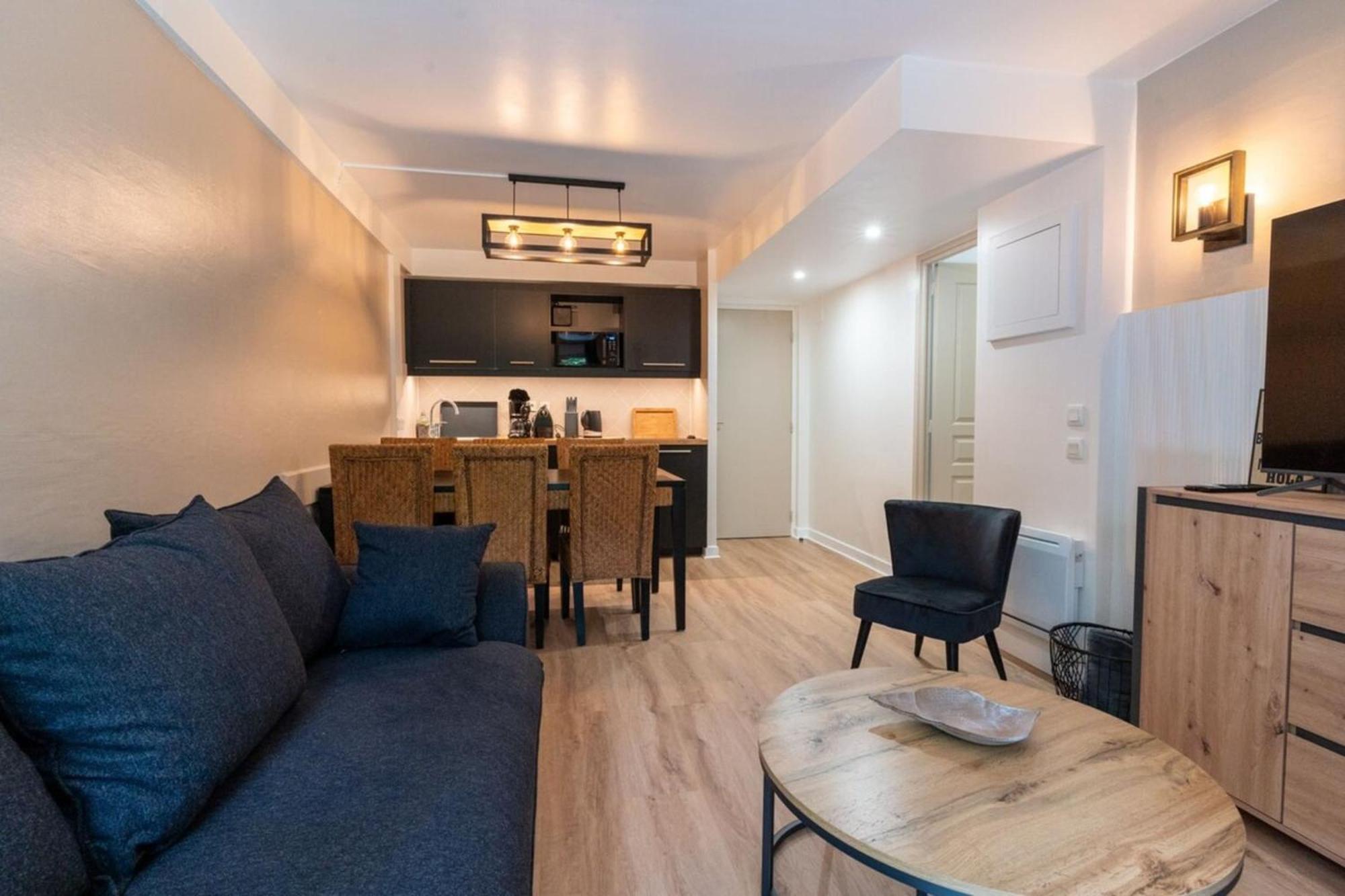 Beautiful Flat With Swimming Pool Tennis Court And Private Car Parking 09 Le Touquet Exteriör bild